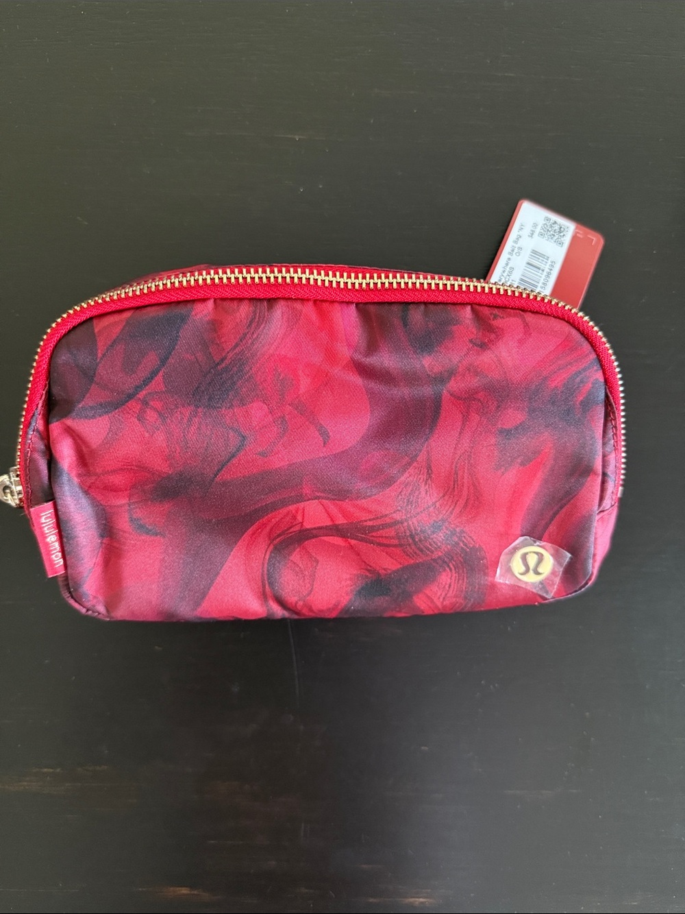 Lululemon everywhere belt bag *NEW YEAR